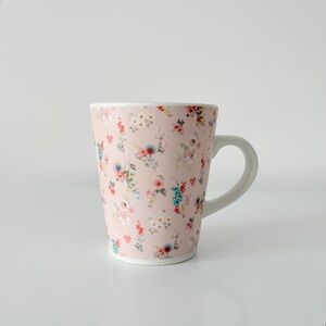 Modern Gourmet Foods Pink Floral Chintz Coffee Mug
Cottagecore Shabby Chic
